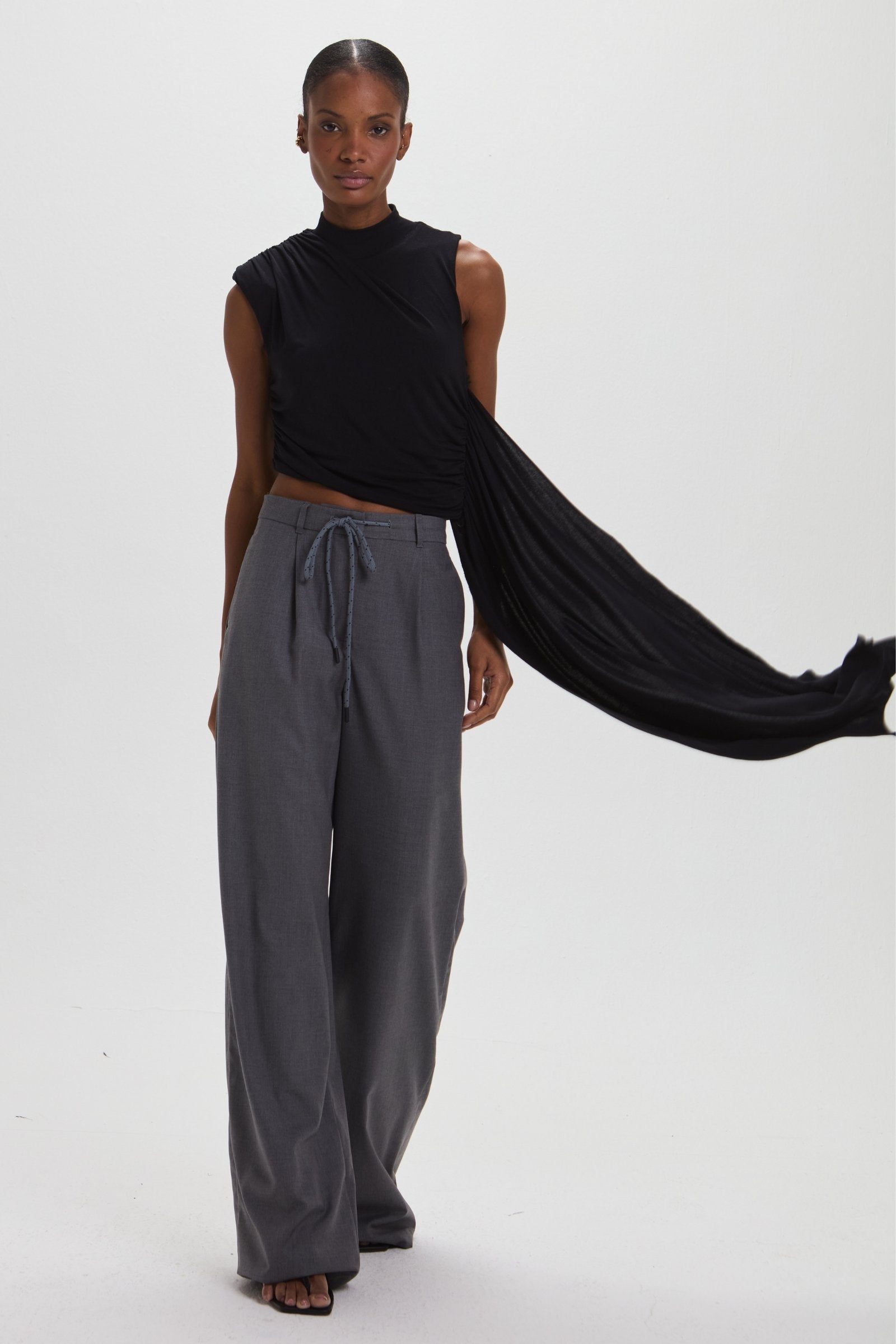 Blusa Manoela Negra Leblog