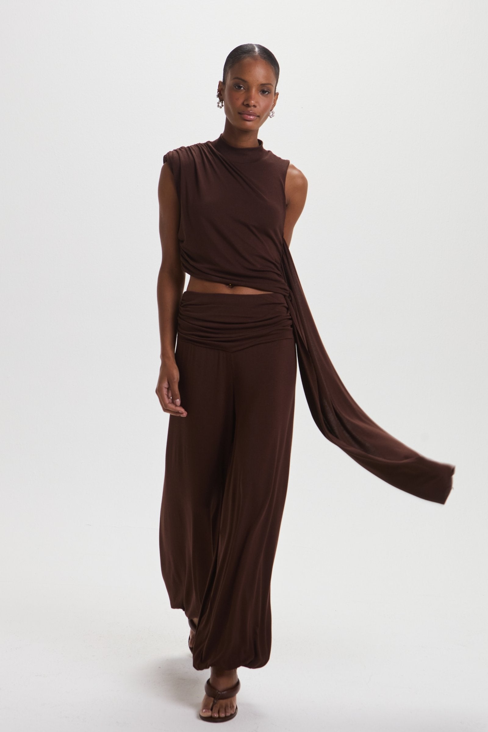 Blusa Manoela Marron Leblog