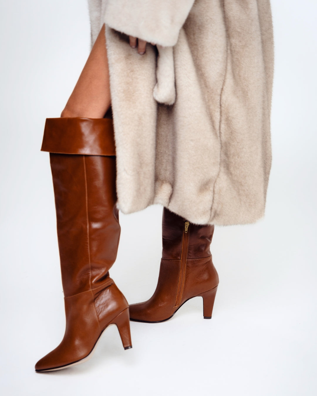 Bota over the knee Negra Luiza Barcelos