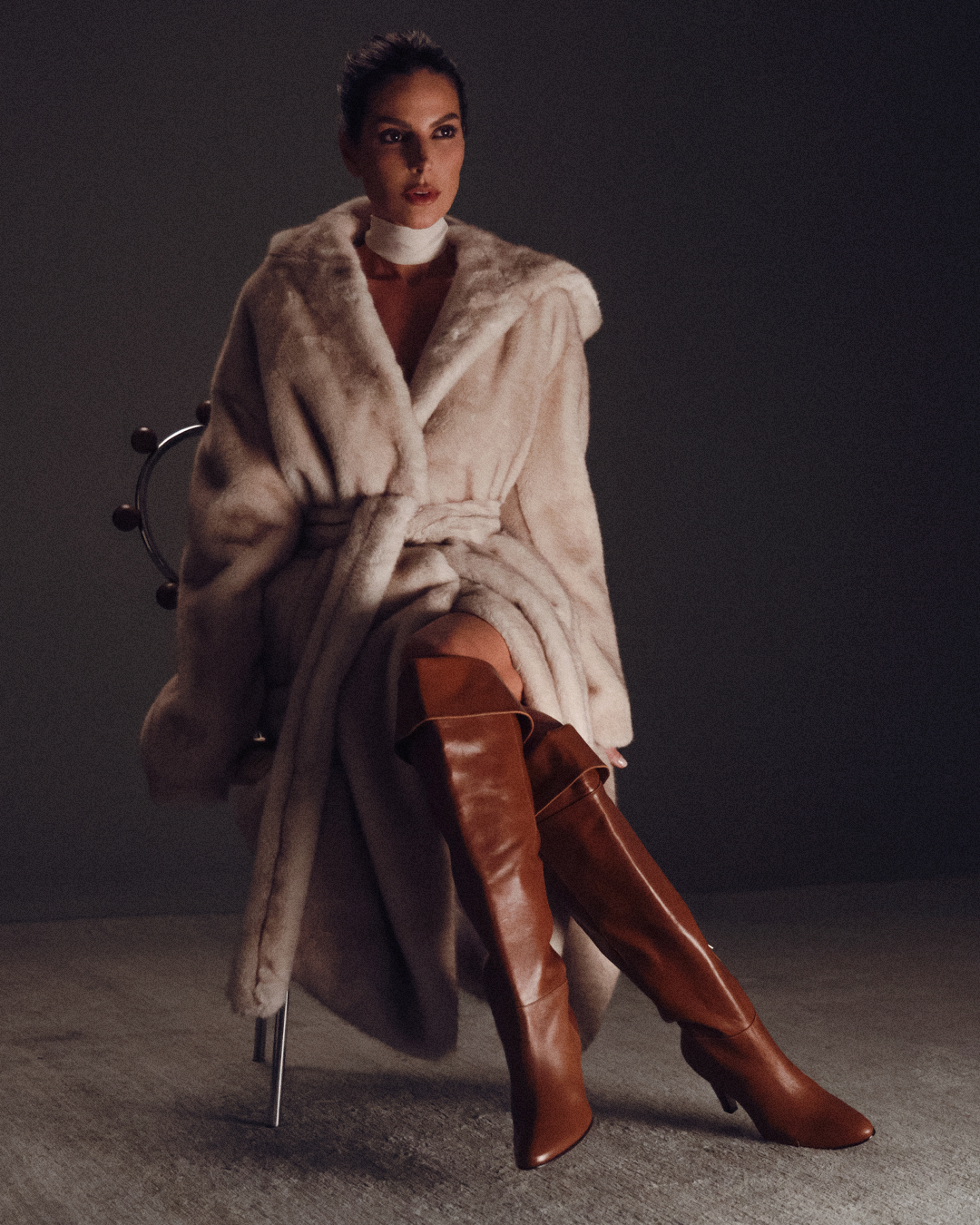 Bota over the knee Negra Luiza Barcelos