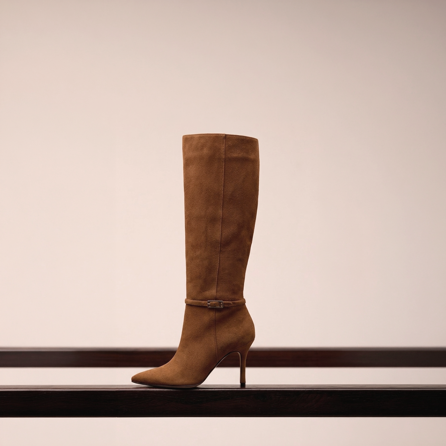 Bota Caña Alta Gamuza Caramelo LB - 202
