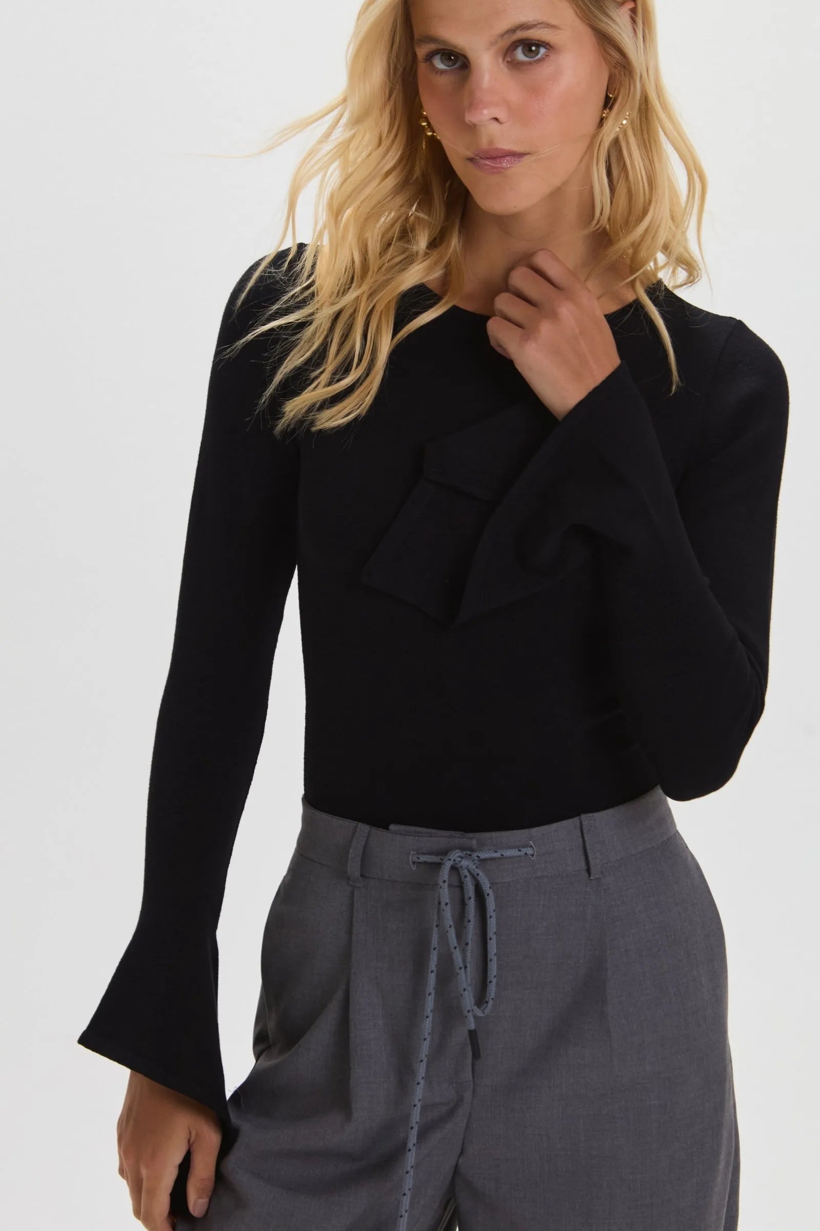 Blusa Liah Negra Leblog