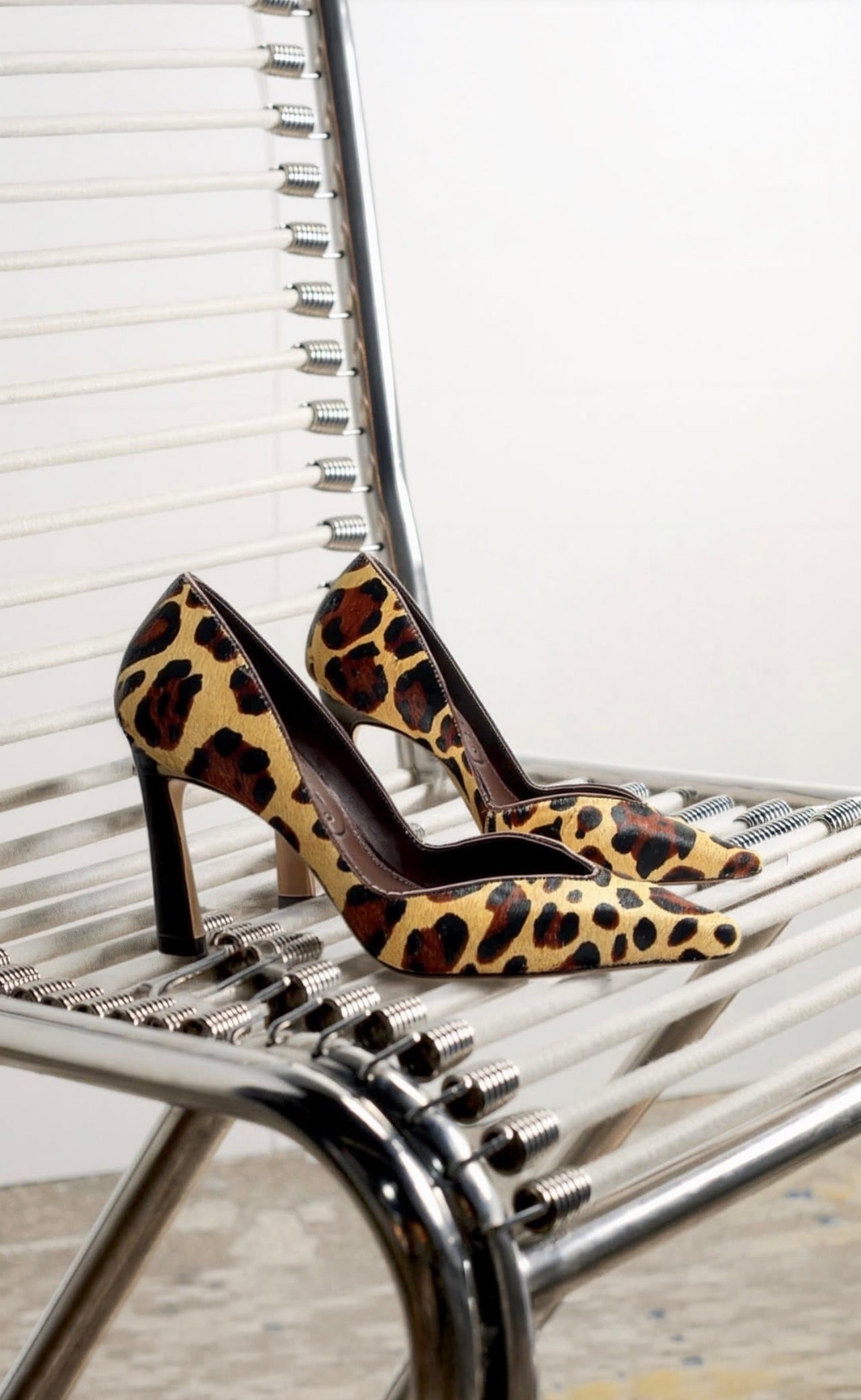 Scarpin Cuero Pequim Animal Print Vicenza