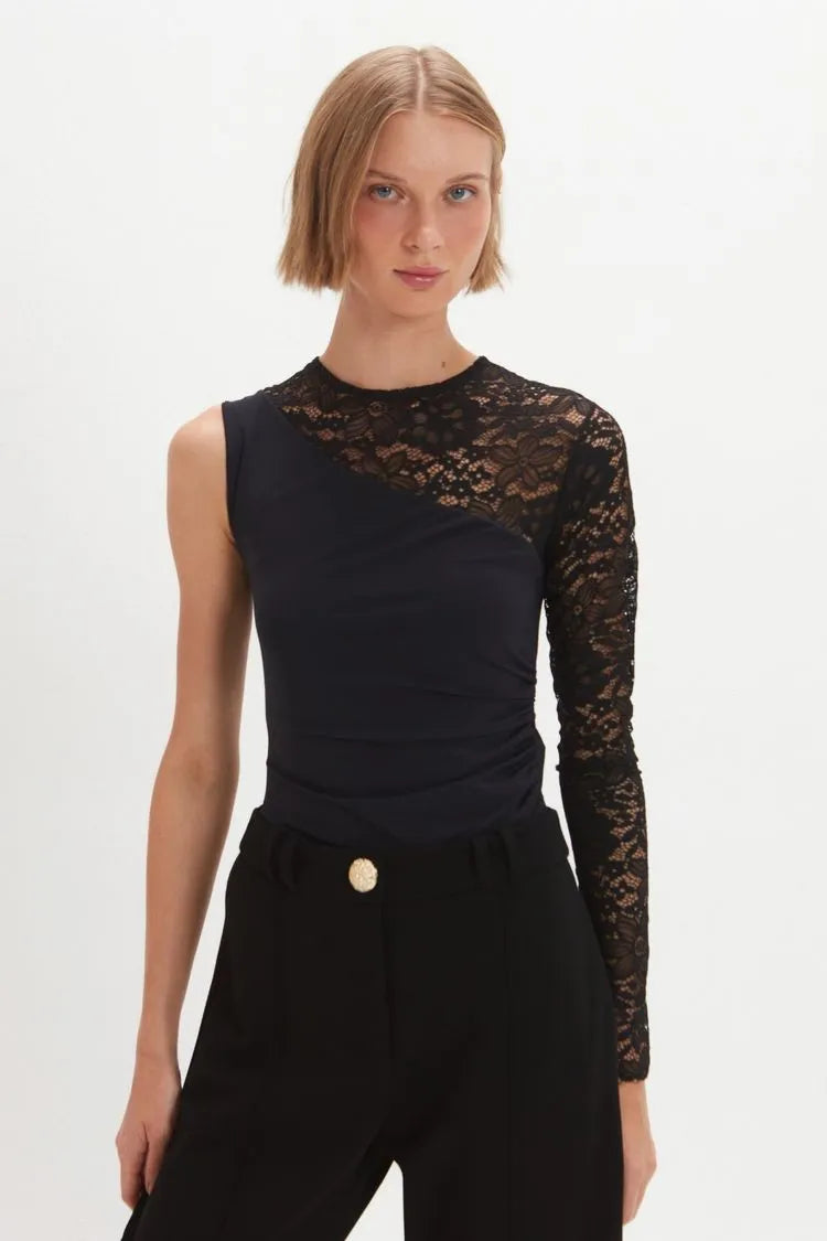 Blusa Valentina Negra Leblog