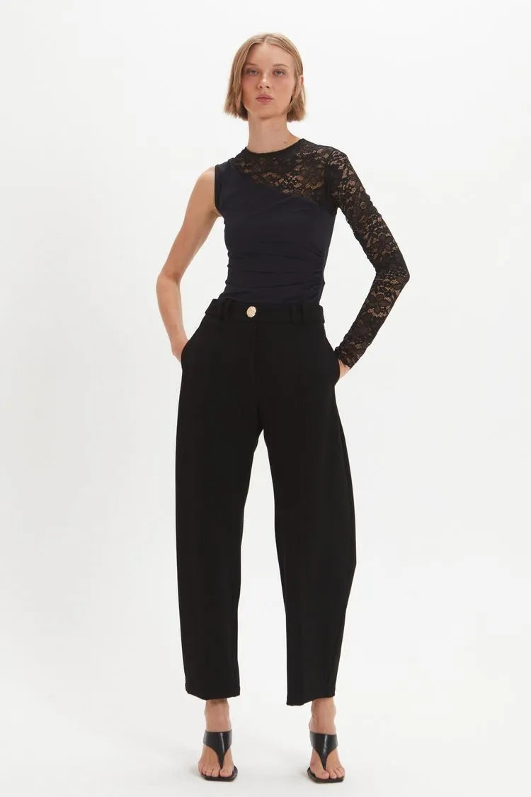 Blusa Valentina Negra Leblog