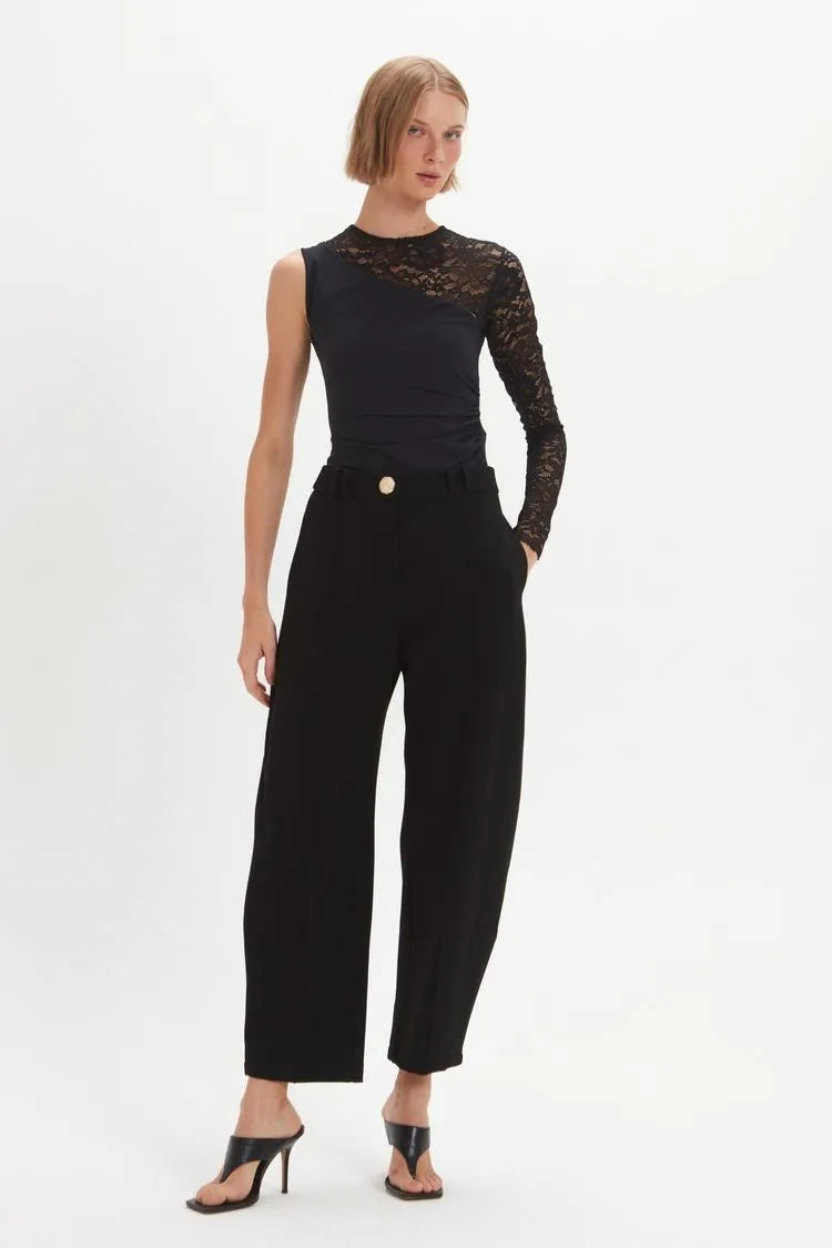 Blusa Valentina Negra Leblog