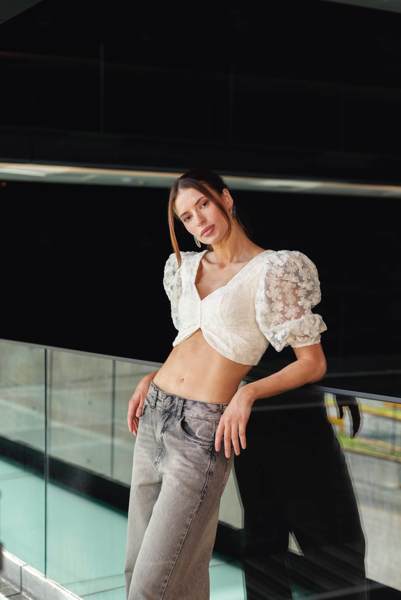 Cropped Ayla Rock Lola