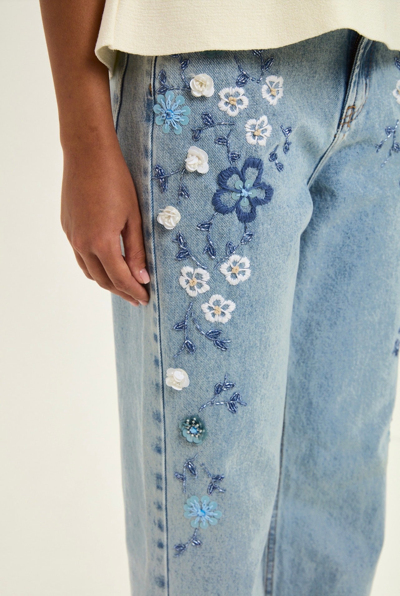 Jeans Jasmin Bordado Leblog