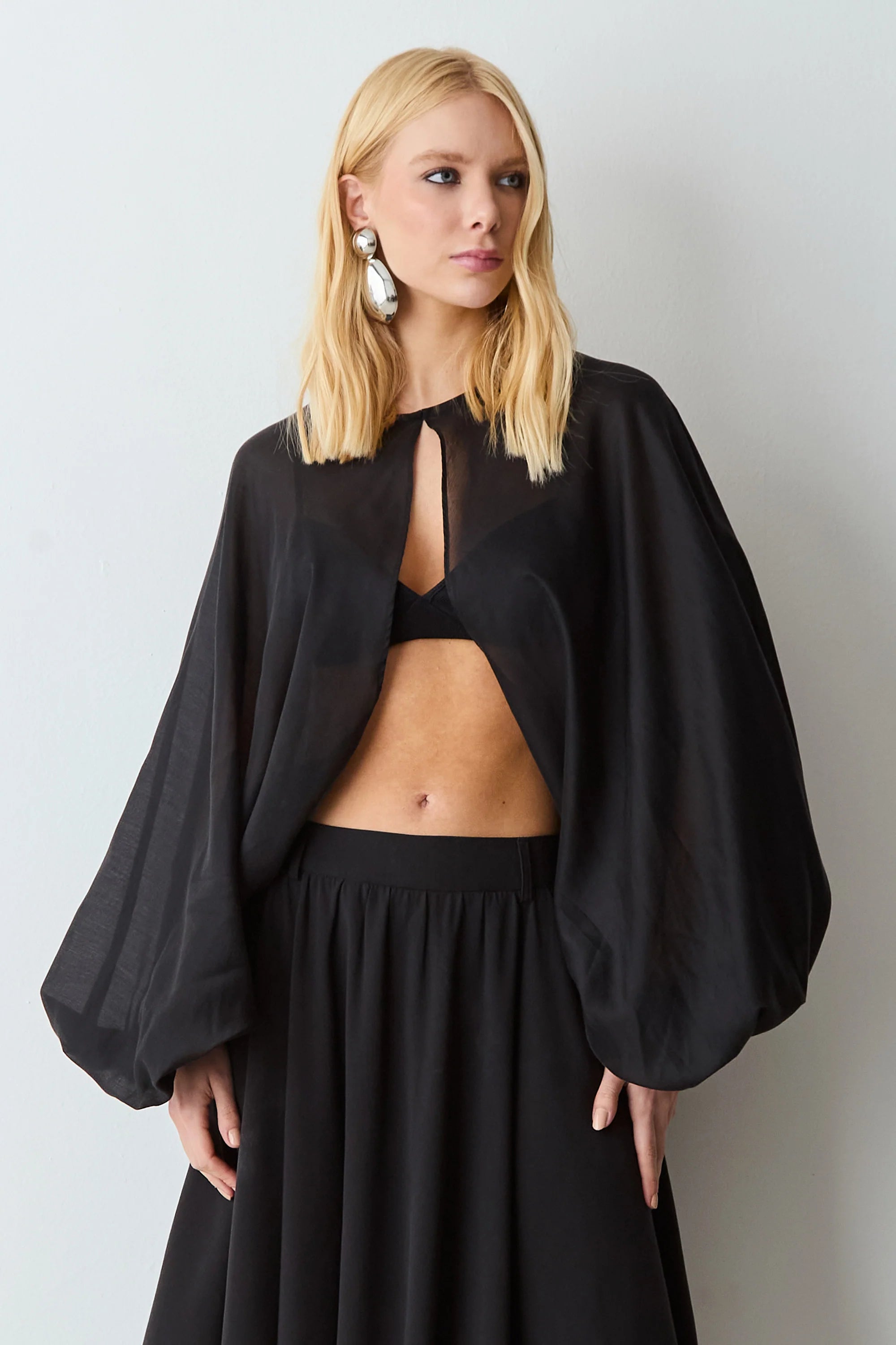 Blusa Capa Negra Zen - 51379