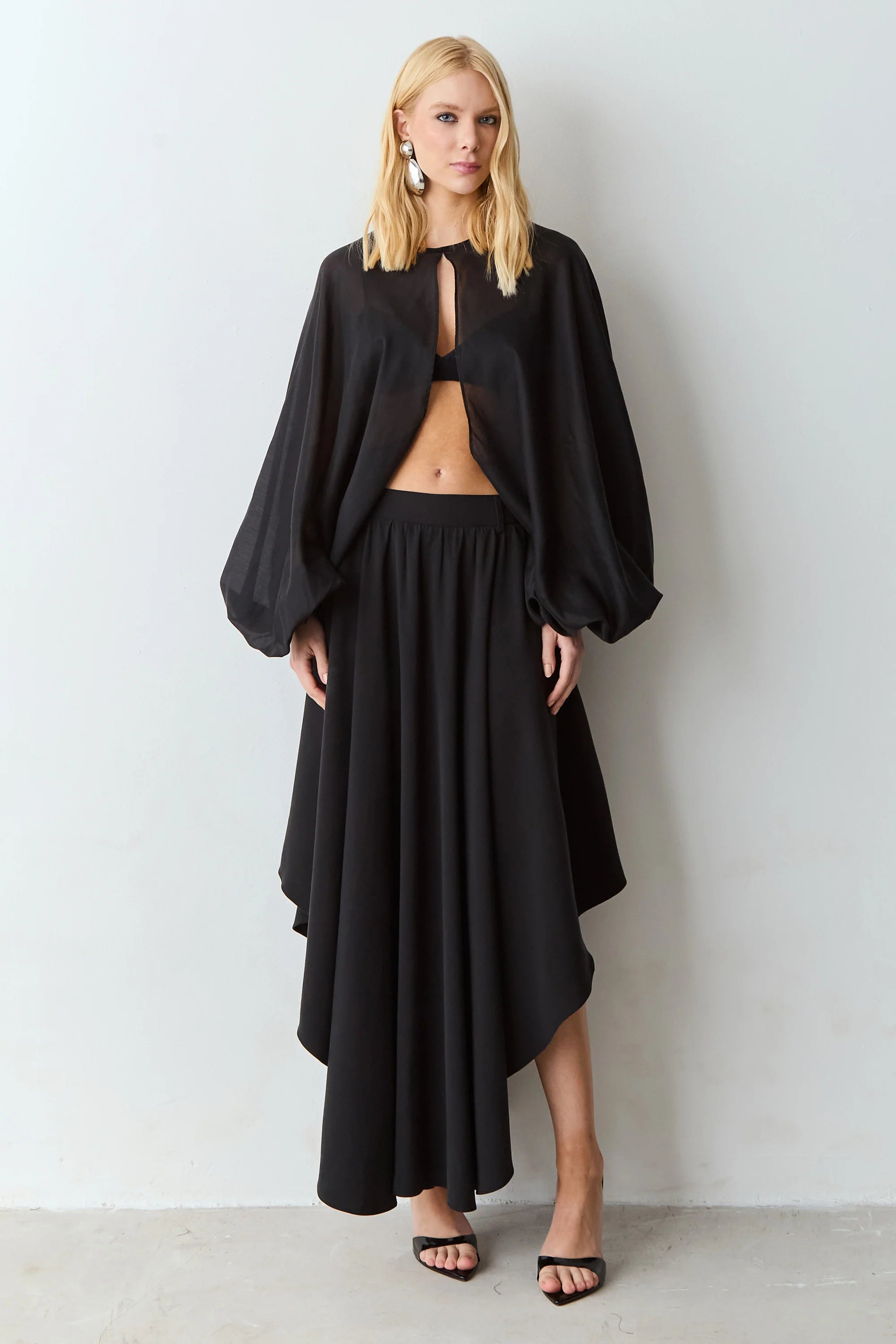 Blusa Capa Negra Zen - 51379