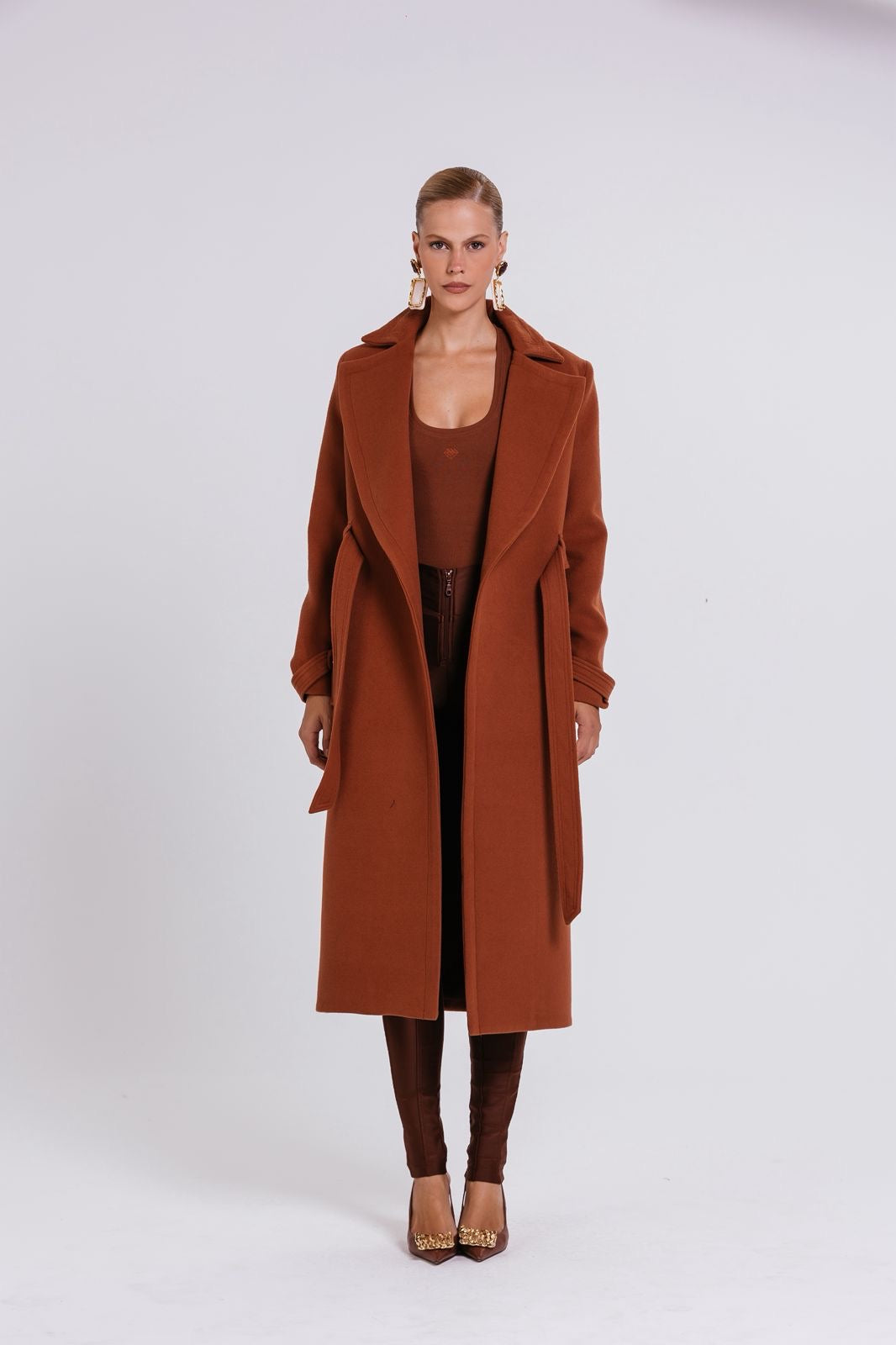 Abrigo Luana Chocolate Charth