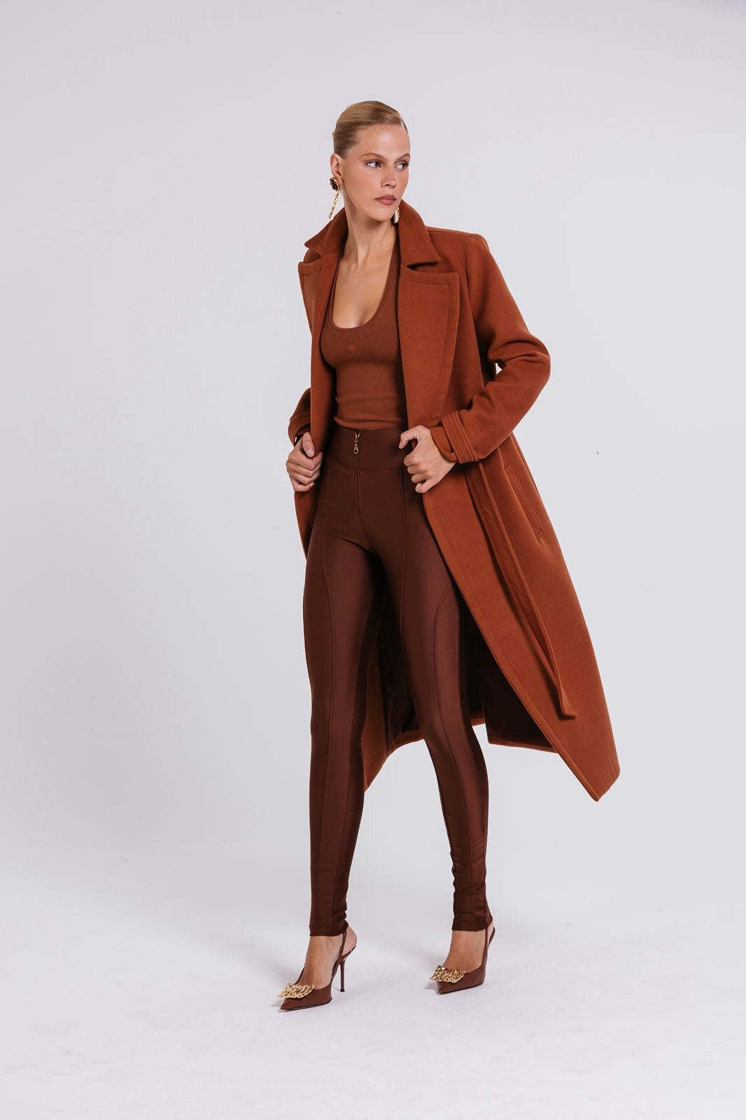 Abrigo Luana Chocolate Charth