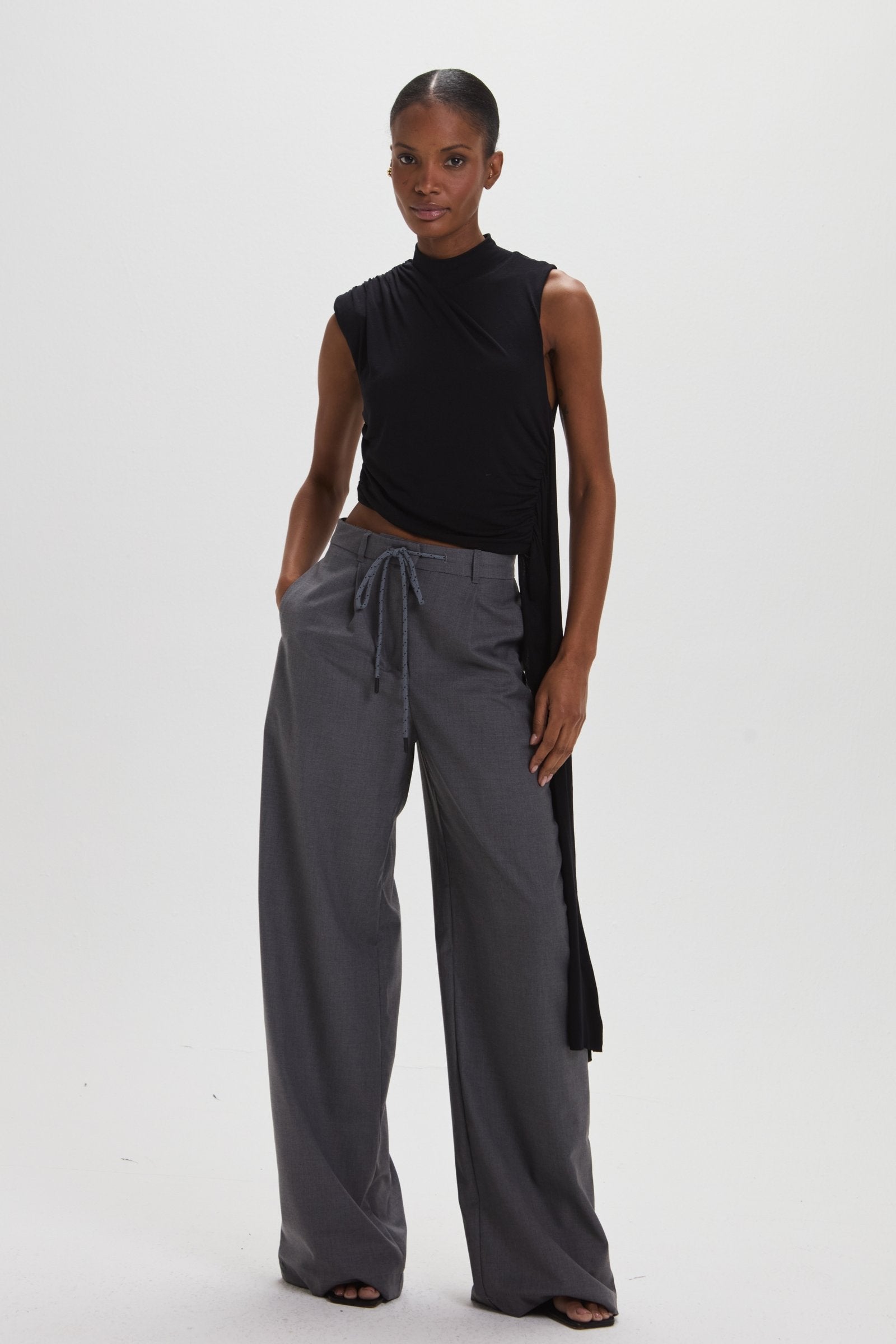 Blusa Manoela Negra Leblog