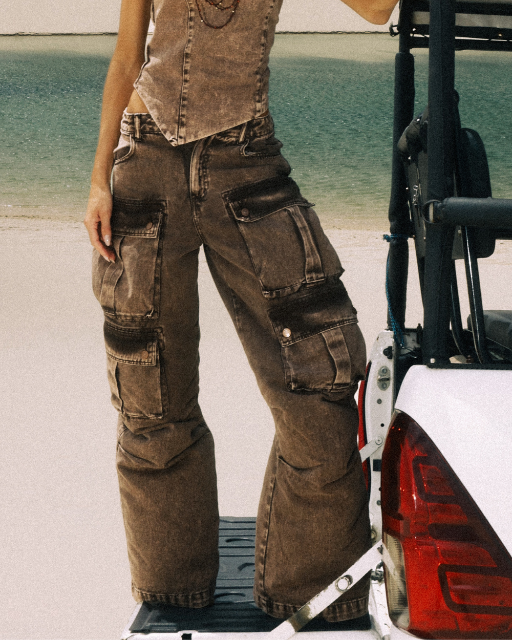 Top Barra Asimetrico Dust Brown