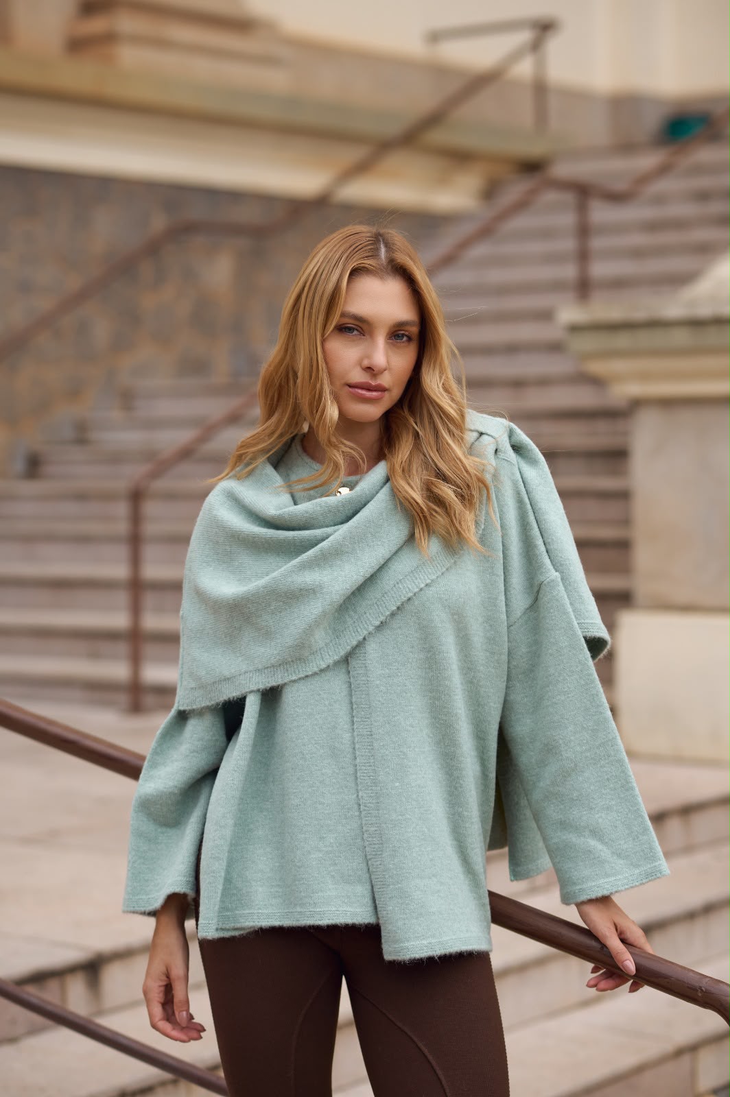 Poncho Marilia Tejido Verde Fofola