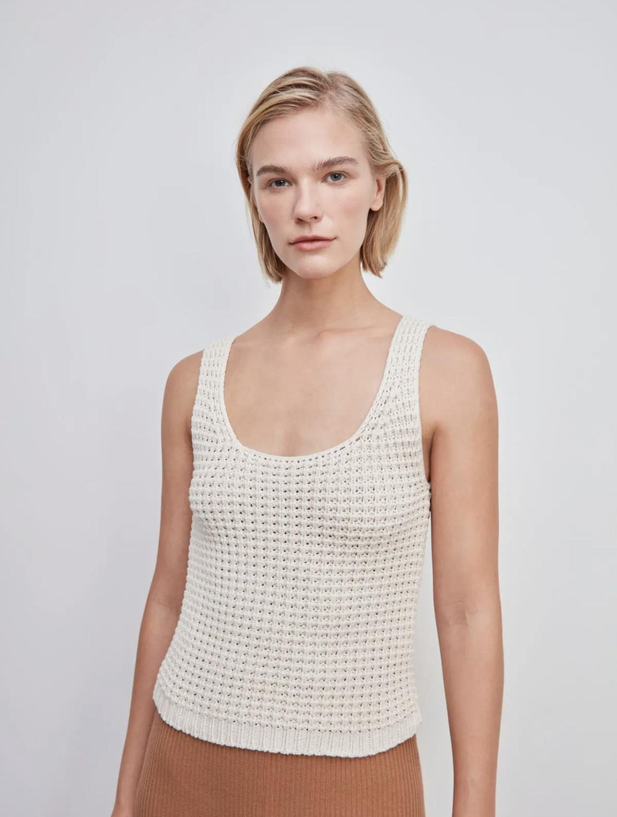12800 - Polera sin Mangas Beige