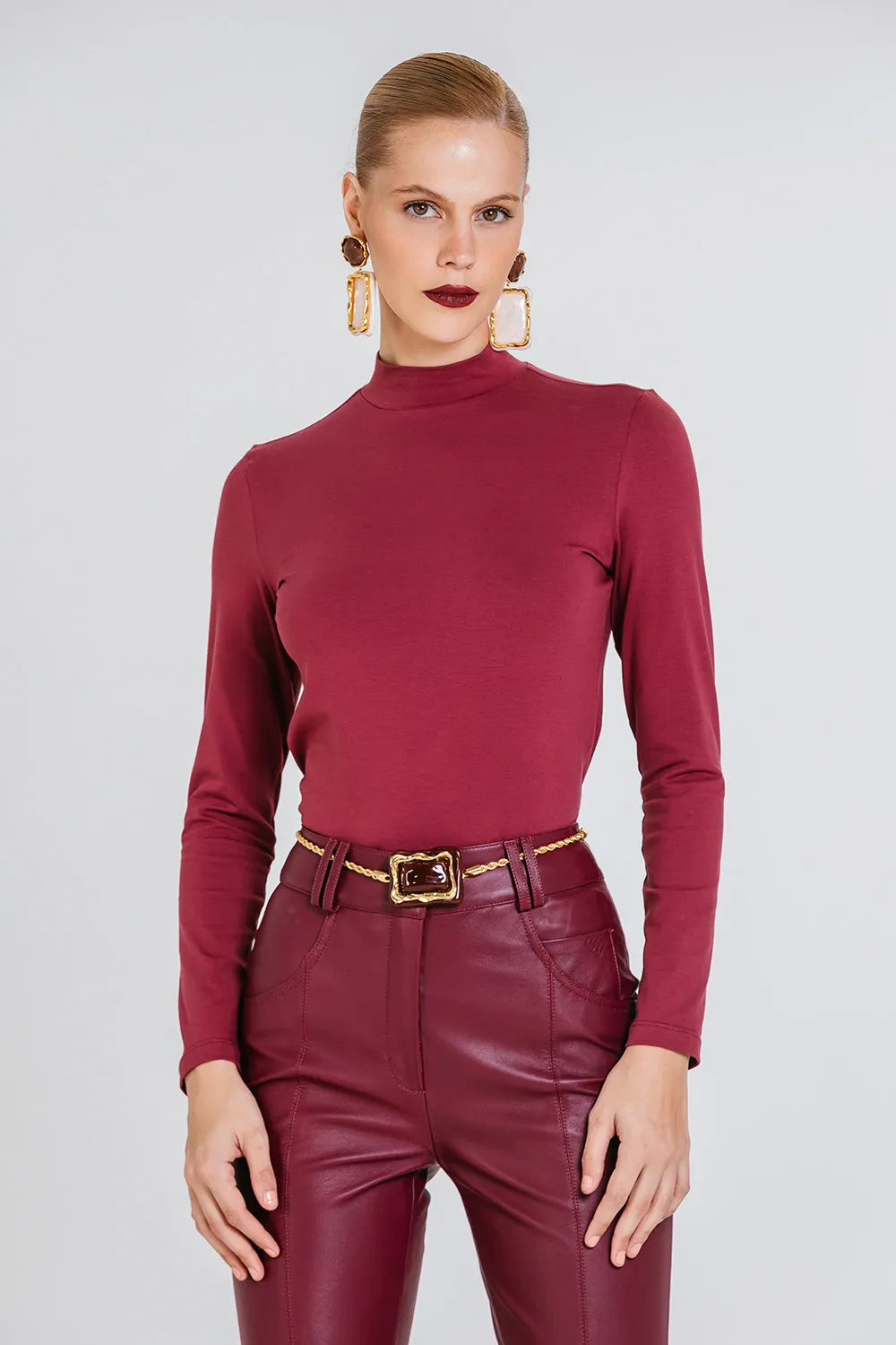 Blusa Enny Burdeo Charth