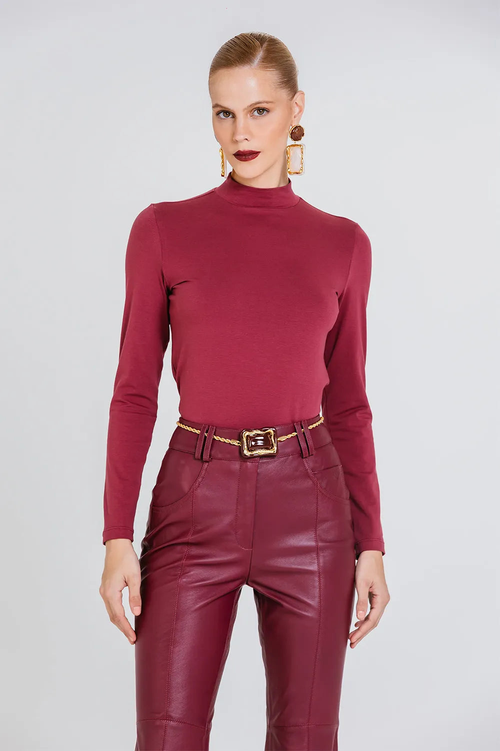 Blusa Enny Burdeo Charth