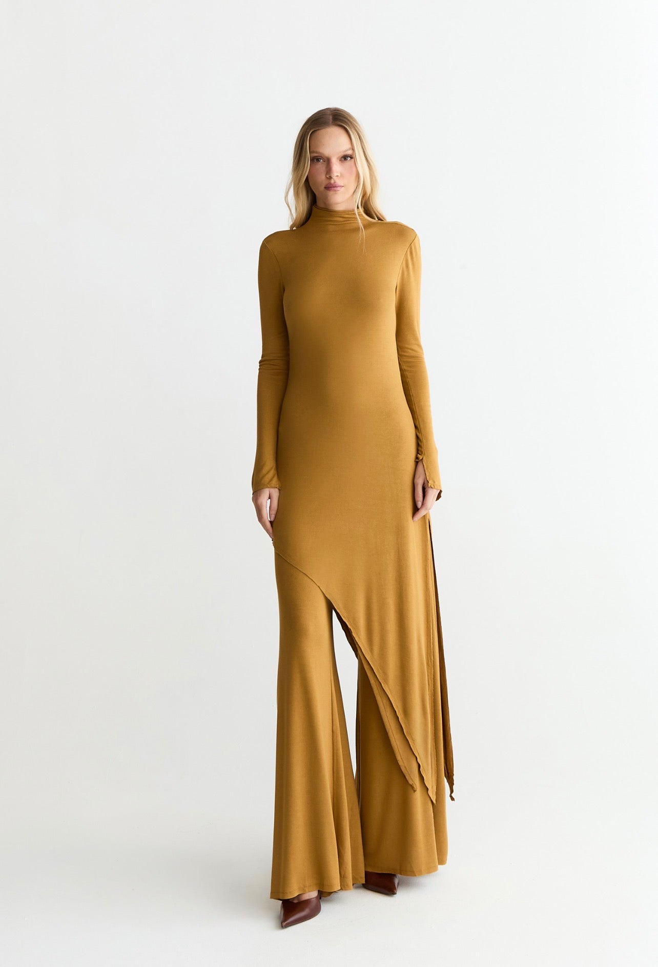 Conjunto Pantalon Amarillo Oasis