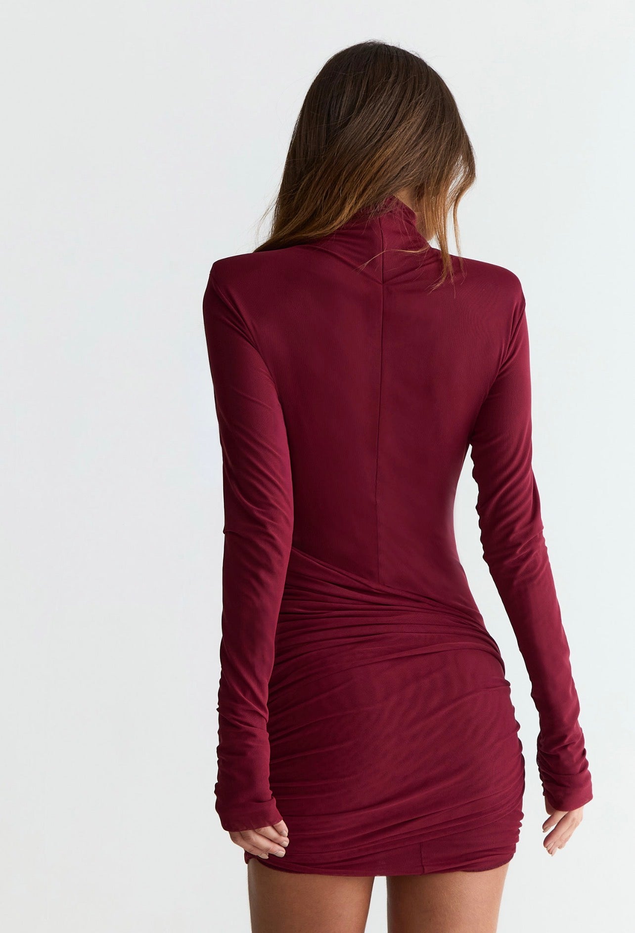 Vestido Tule Julia Burdeo Oasis