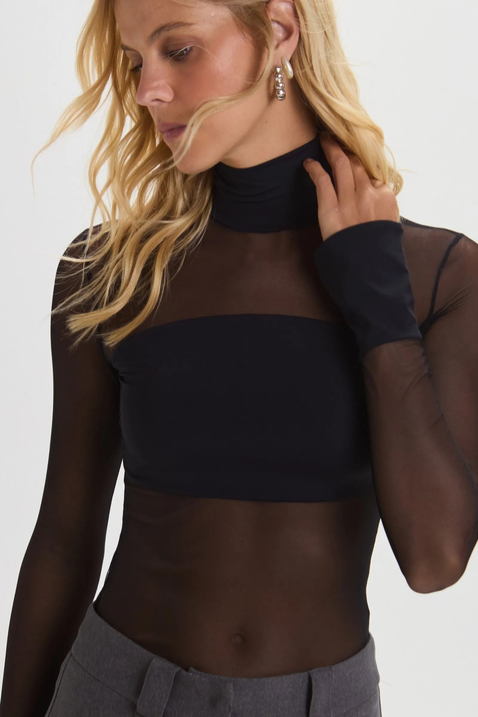 Blusa Thalia Negra Leblog