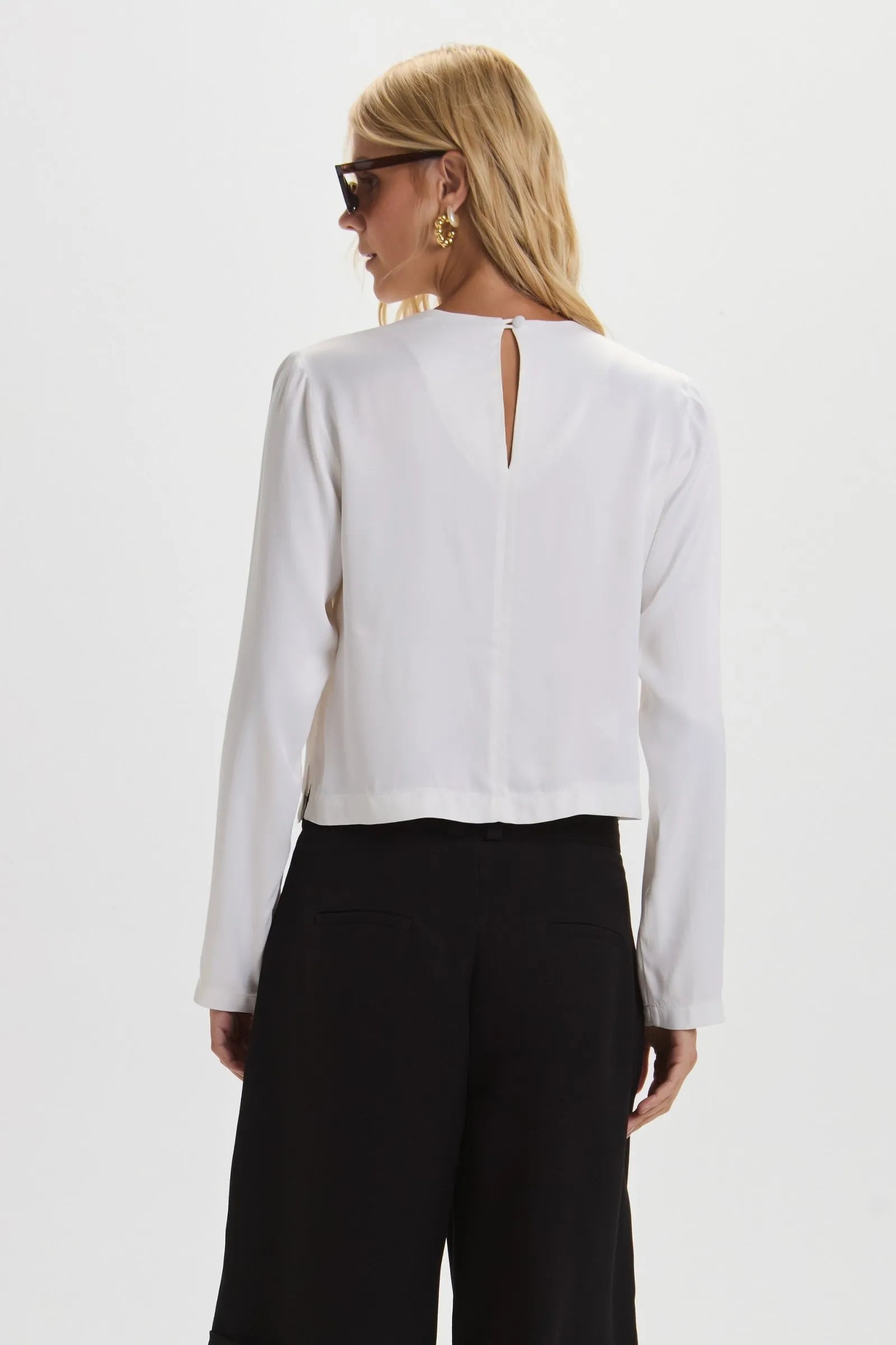 Blusa Viviane Off Leblog