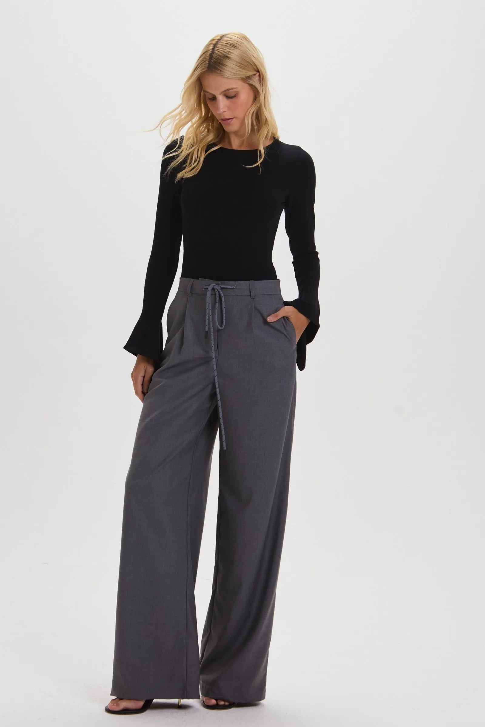 Blusa Liah Negra Leblog