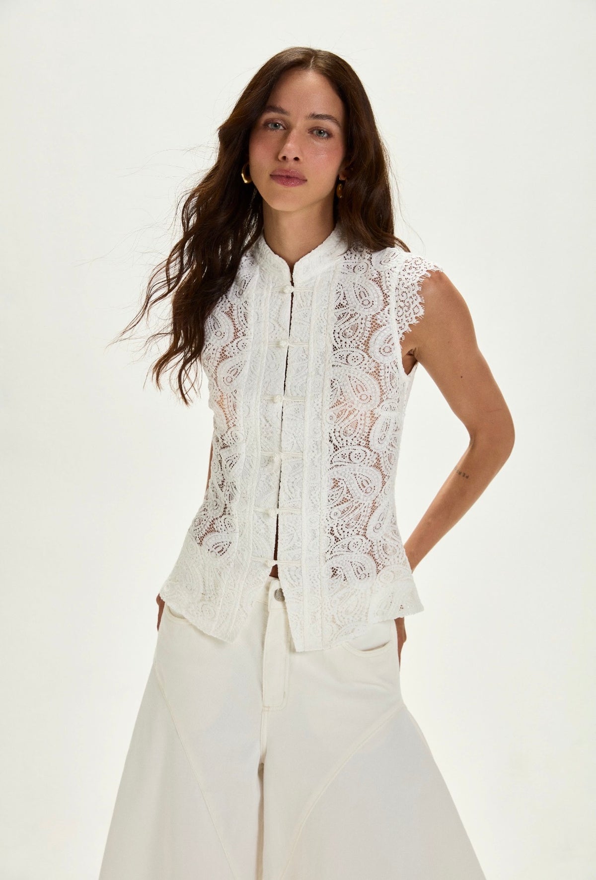 Blusa Beatriz Off Leblog