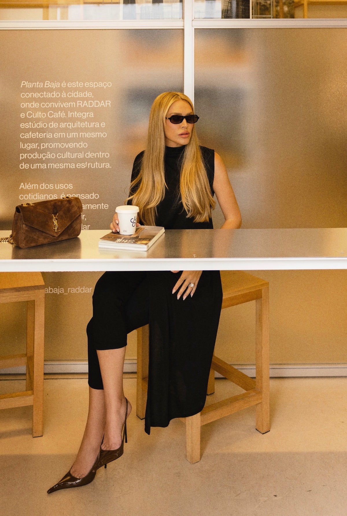 Blusa Mariela Negra Leblog
