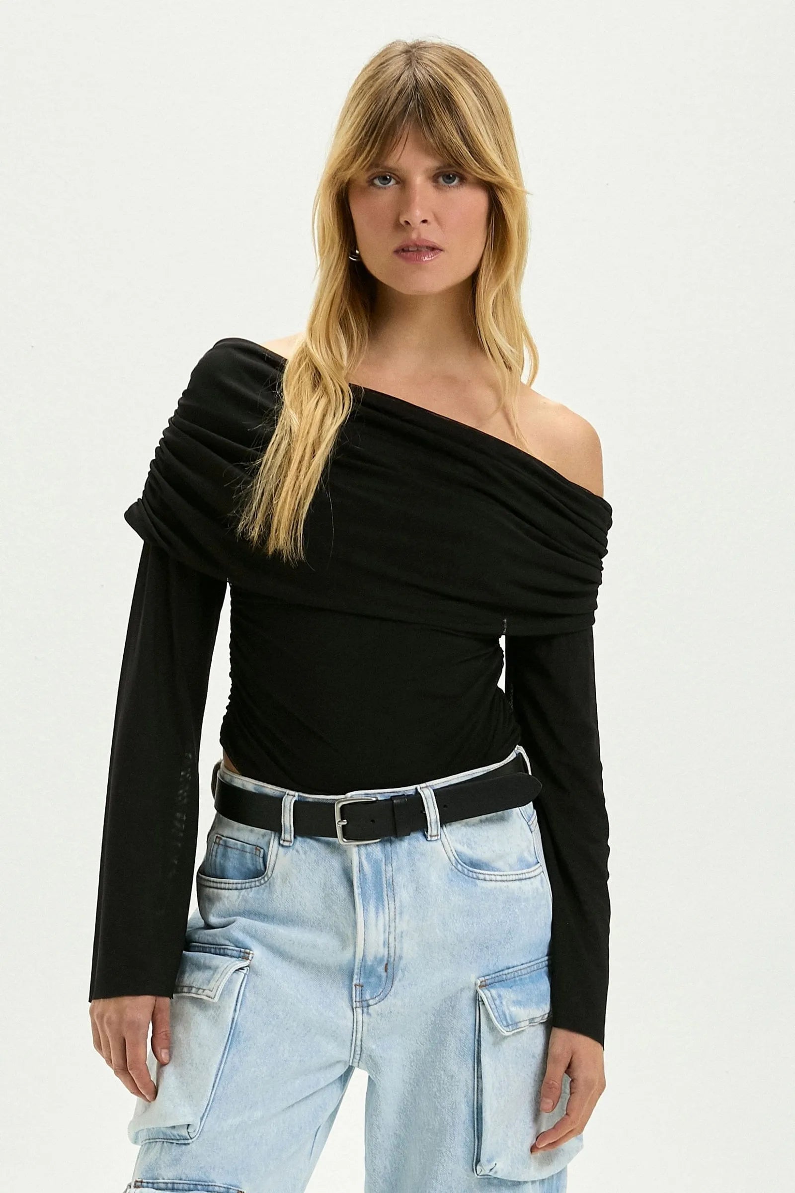 Blusa Brenda Negra Leblog