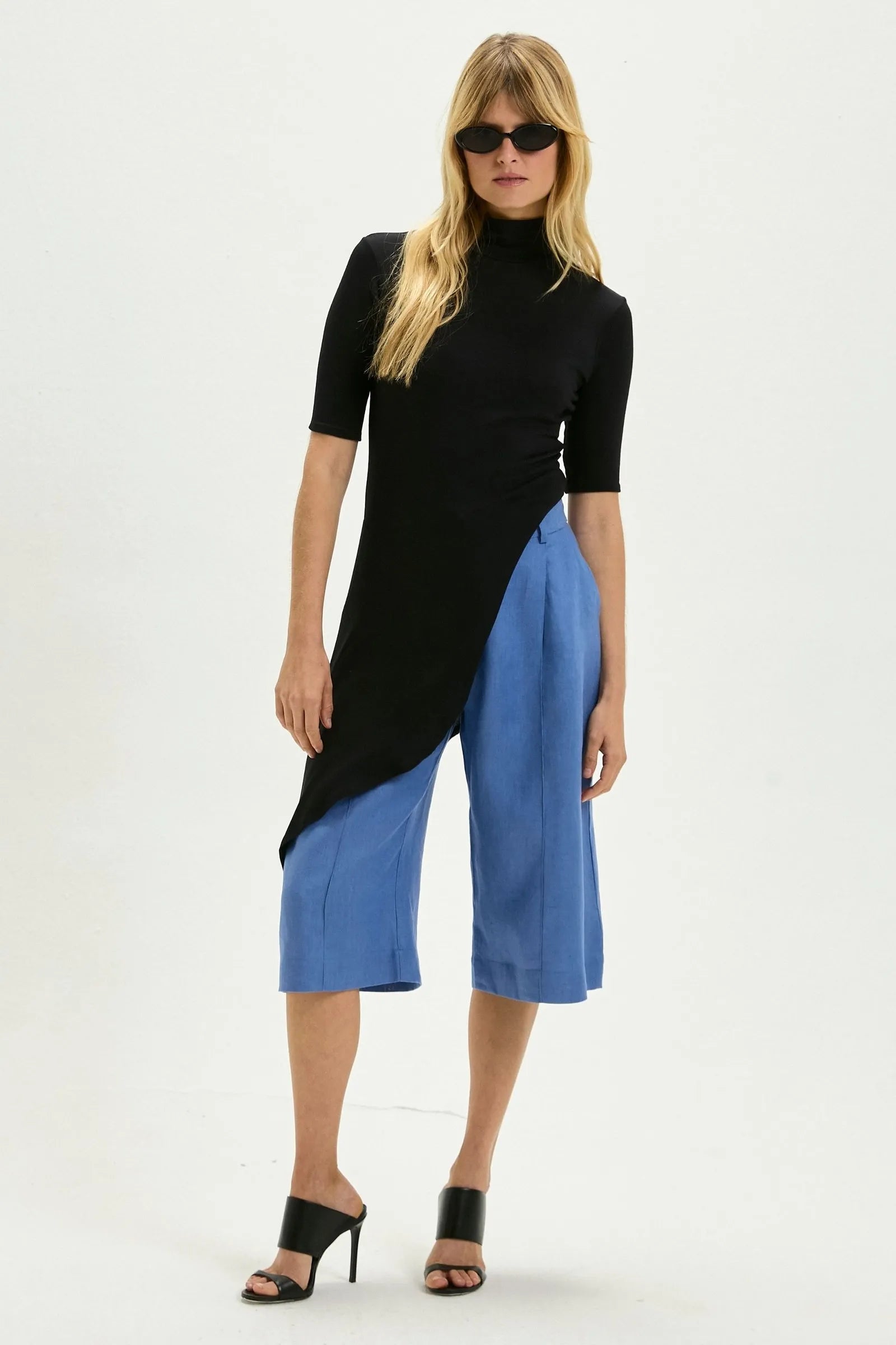 Blusa Alessandra Negra Leblog
