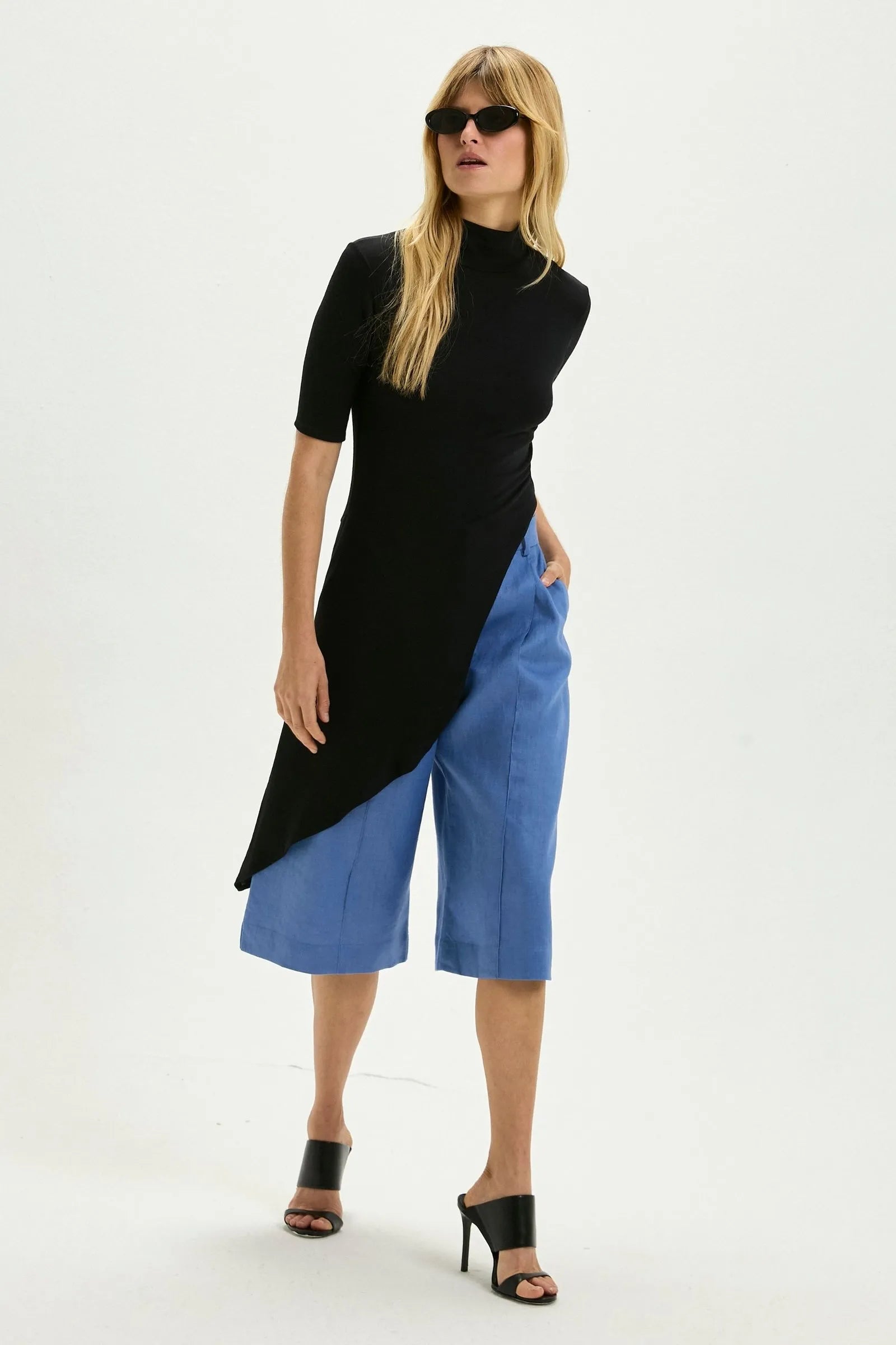 Blusa Alessandra Negra Leblog