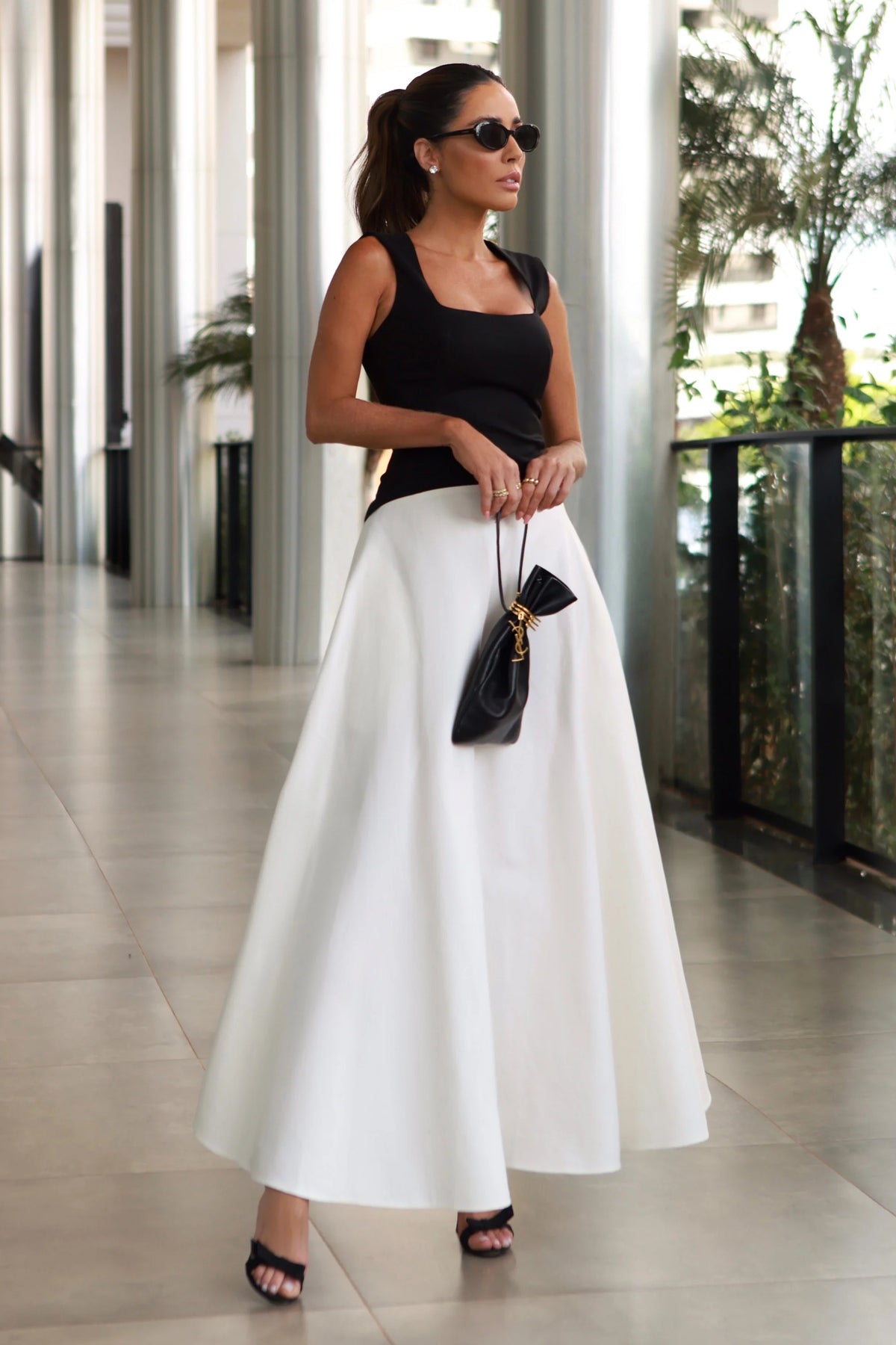 Vestido Negro y Off Zen - 11759