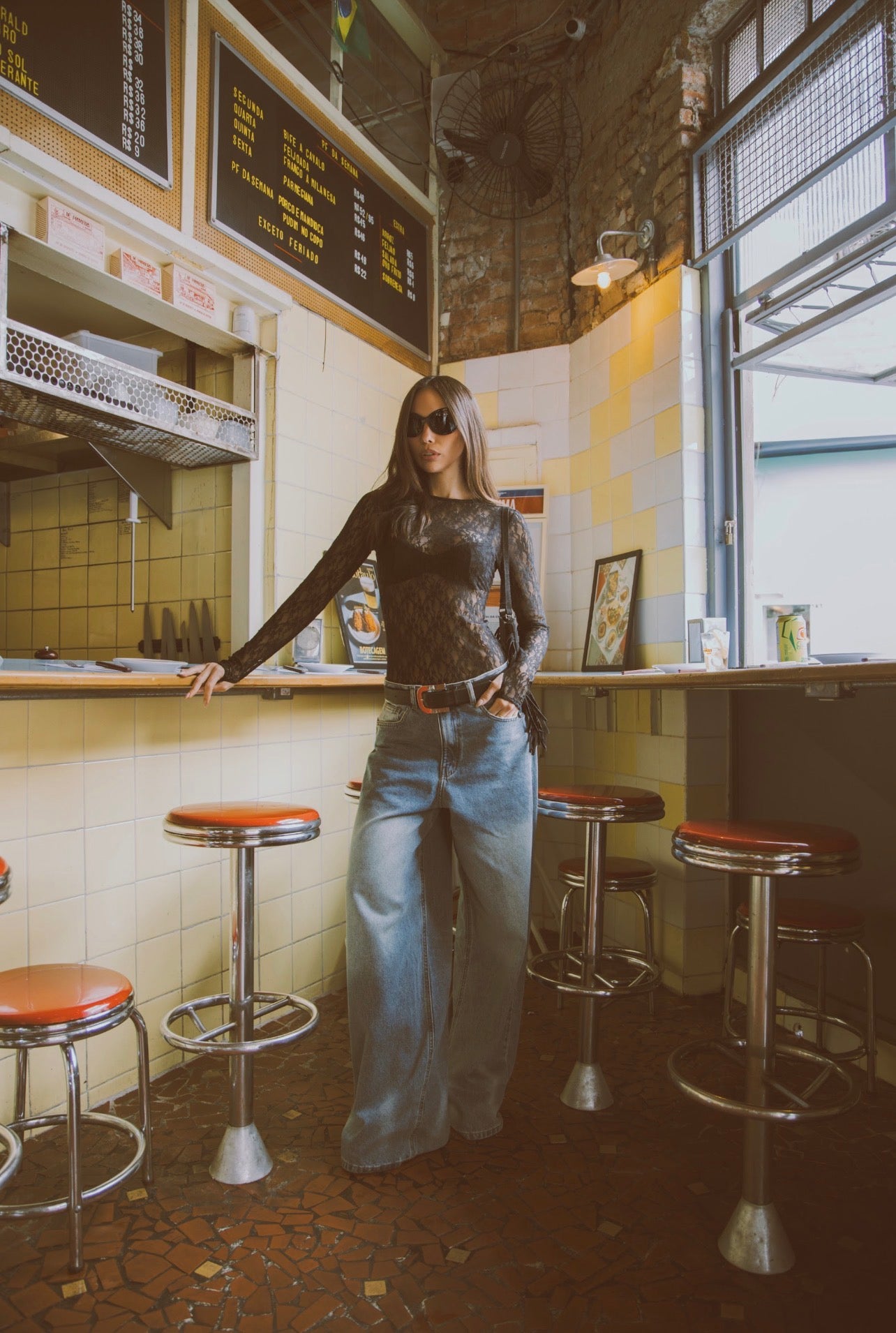 Blusa Ariel Negra Leblog