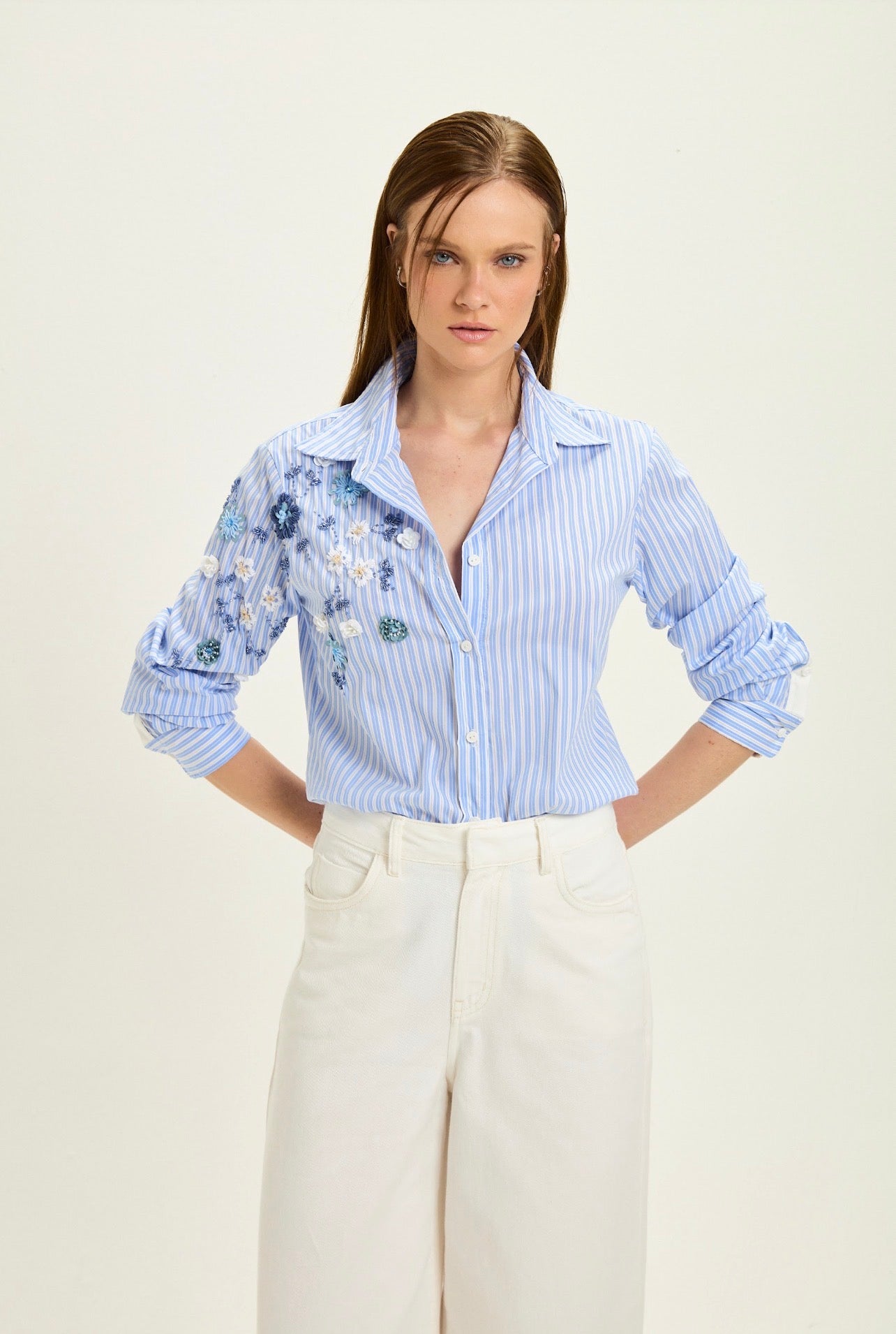 Camisa Adriana Bordada Leblog