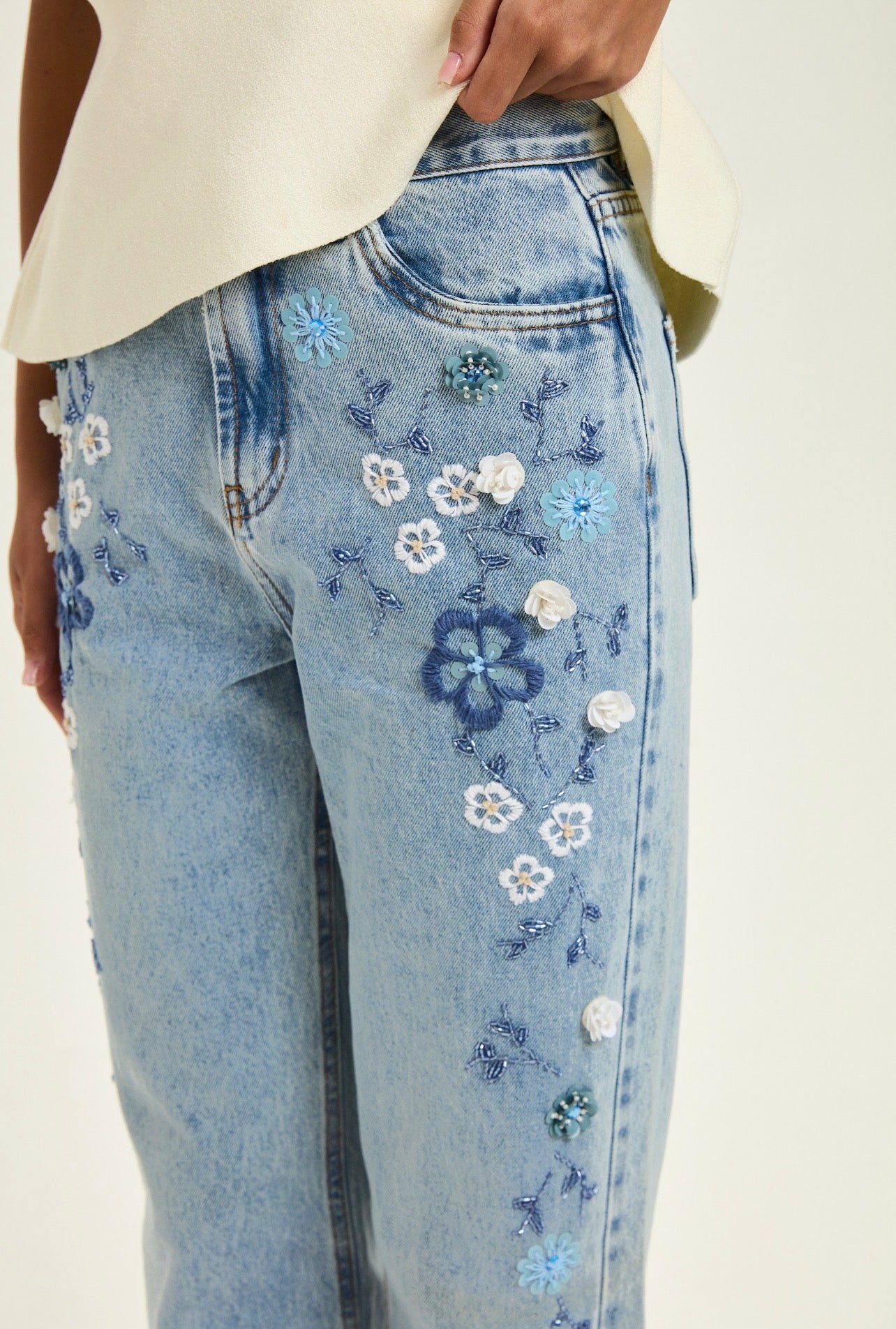 Jeans Jasmin Bordado Leblog