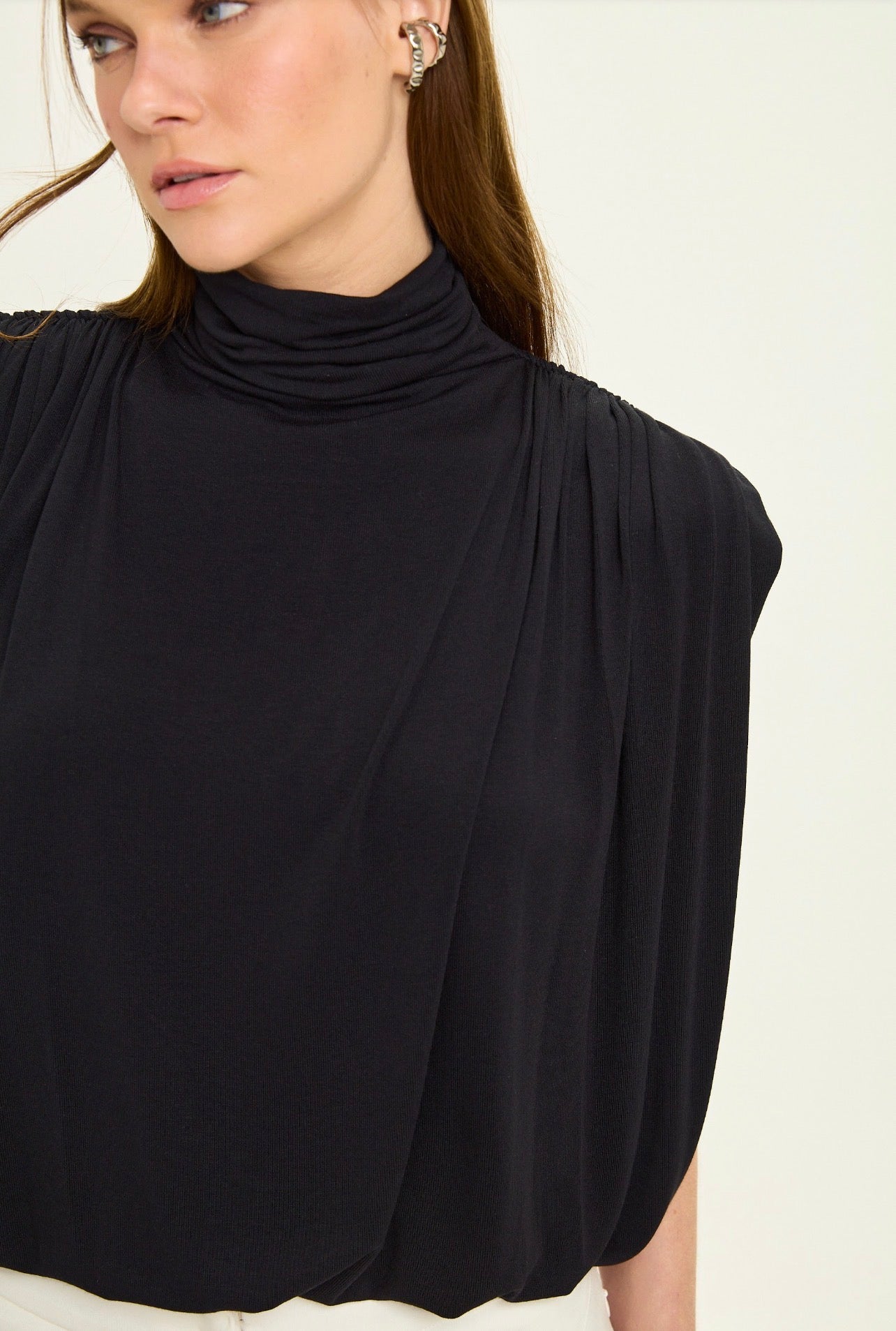 Blusa Ale Negra Leblog