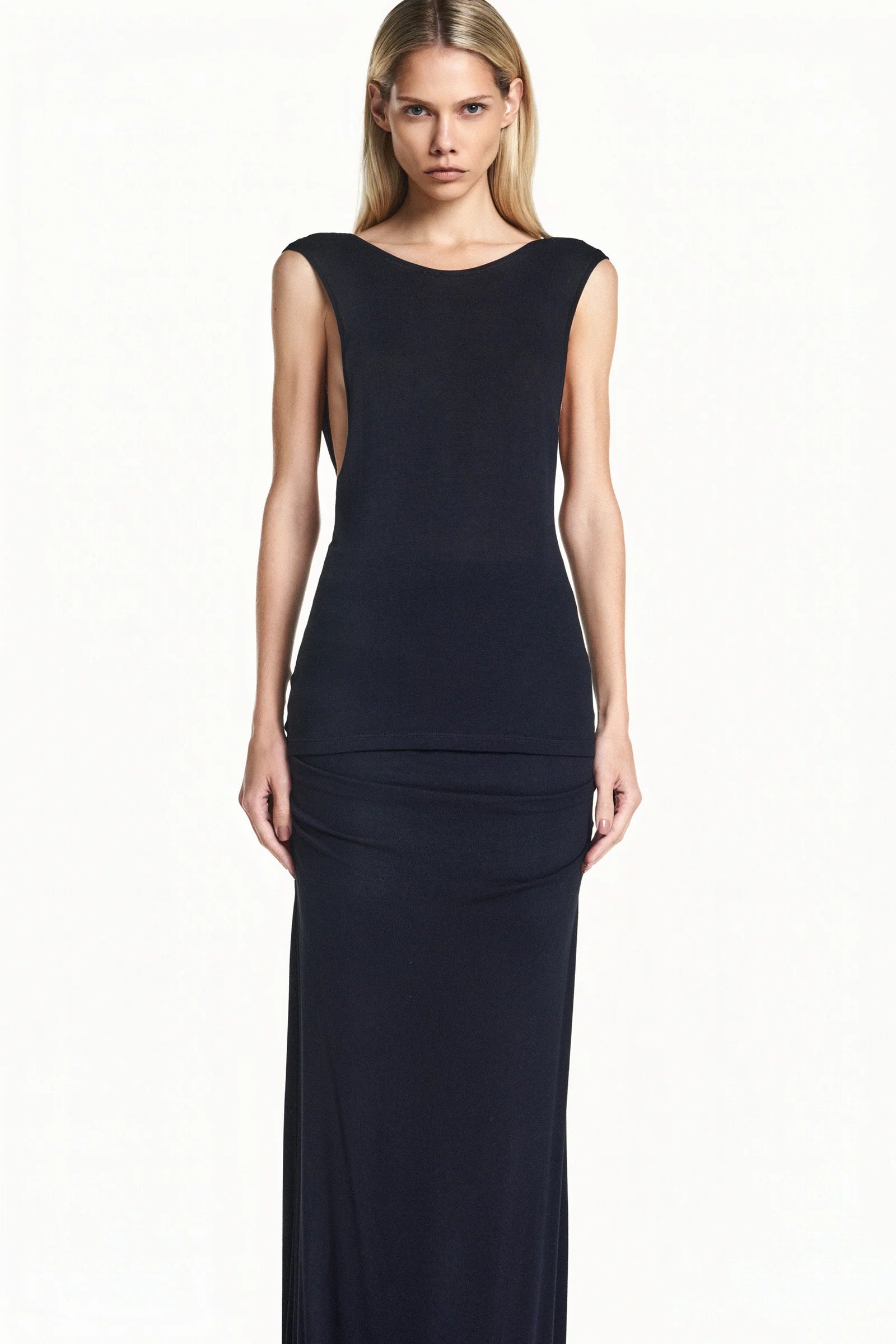 Blusa Negra Espalda Cruzada TIG