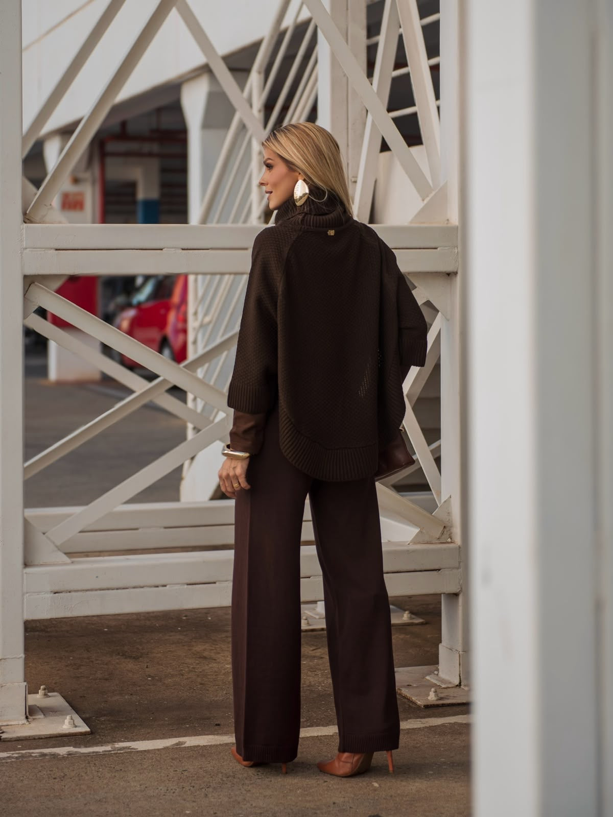 Poncho Gisele Tejido Marron Fofola