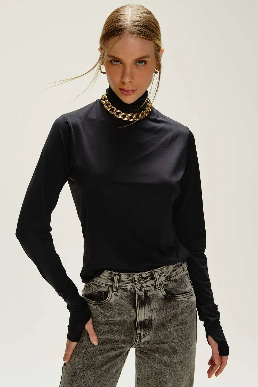 Blusa Mila Negra Leblog